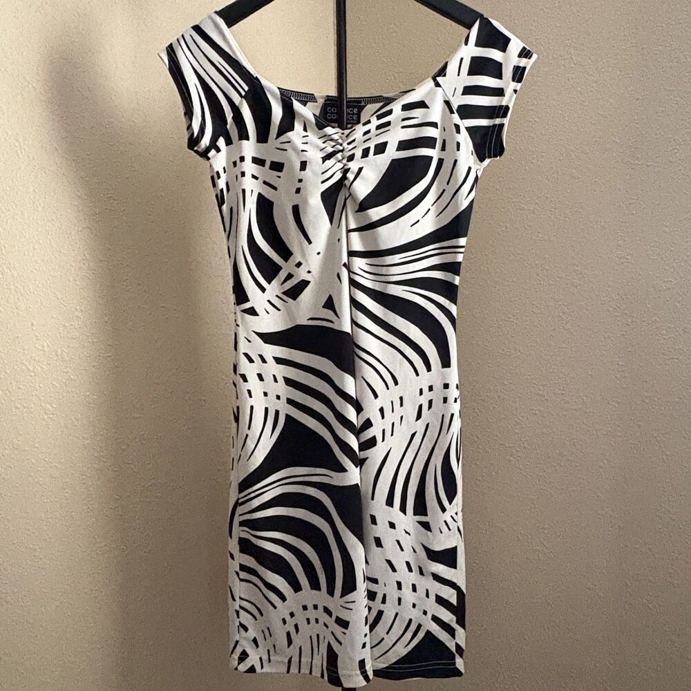 Candice Candice Black White Abstract Graphic Bodycon Dress Size M